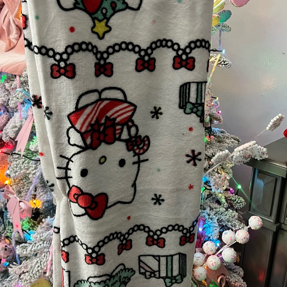 Hello Kitty White blanket